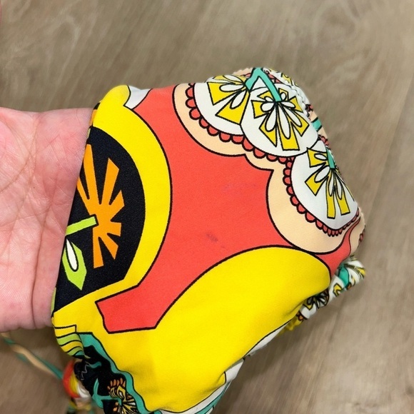 VINTAGE Y2K Trina Turk triangle bikini top - Picture 5 of 6